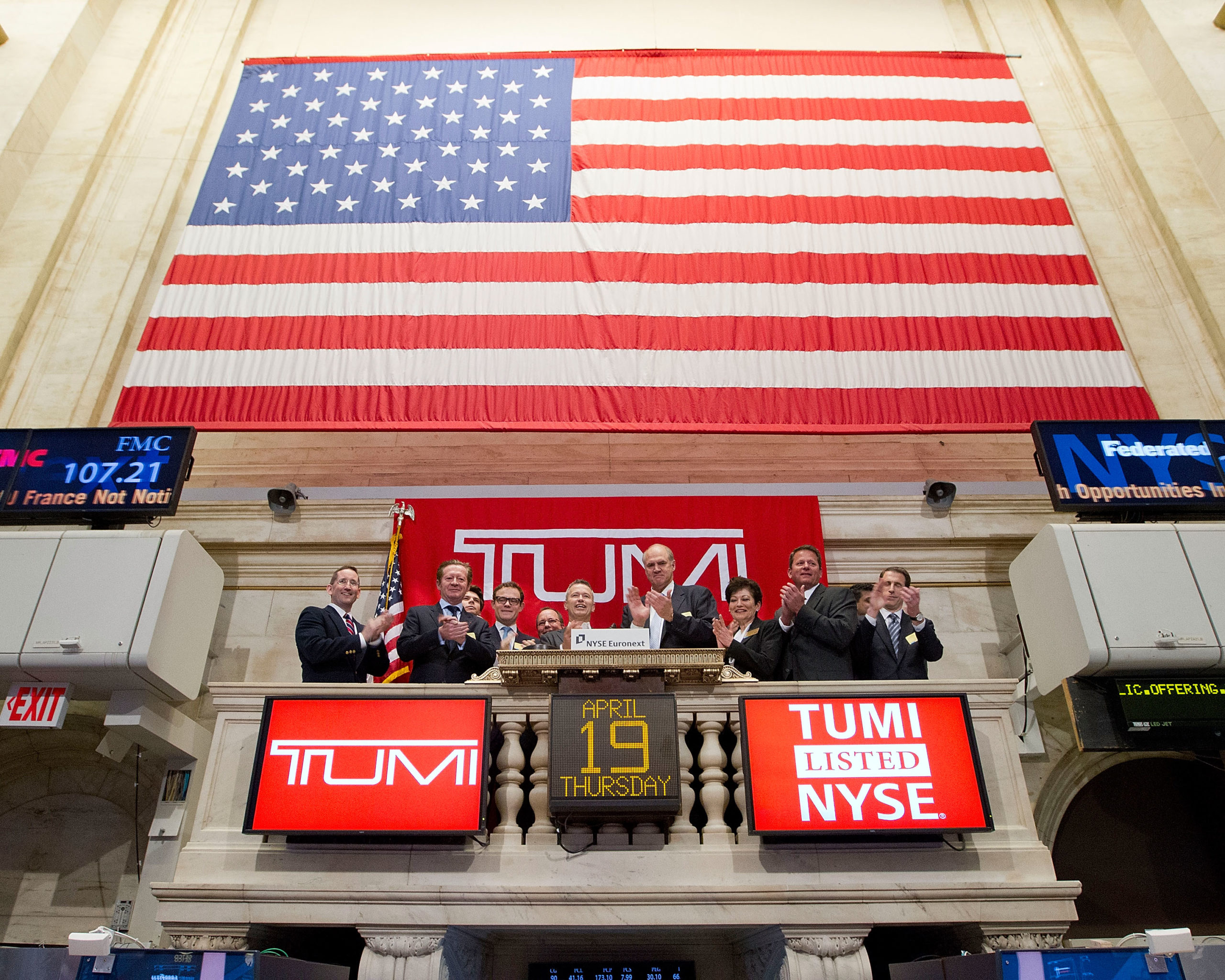 TUMI_NYSE_IPO_podium